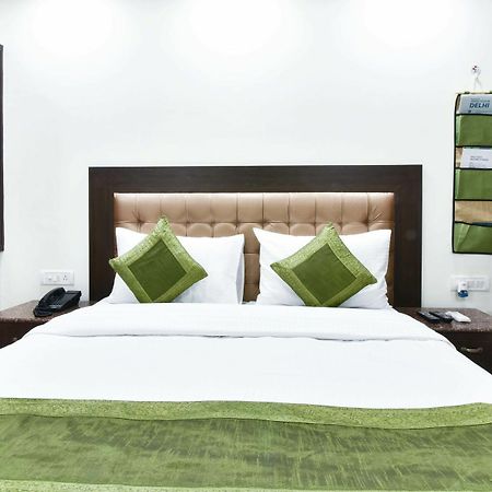Treebo Mehar Castle Hotel Delhi  Exterior photo