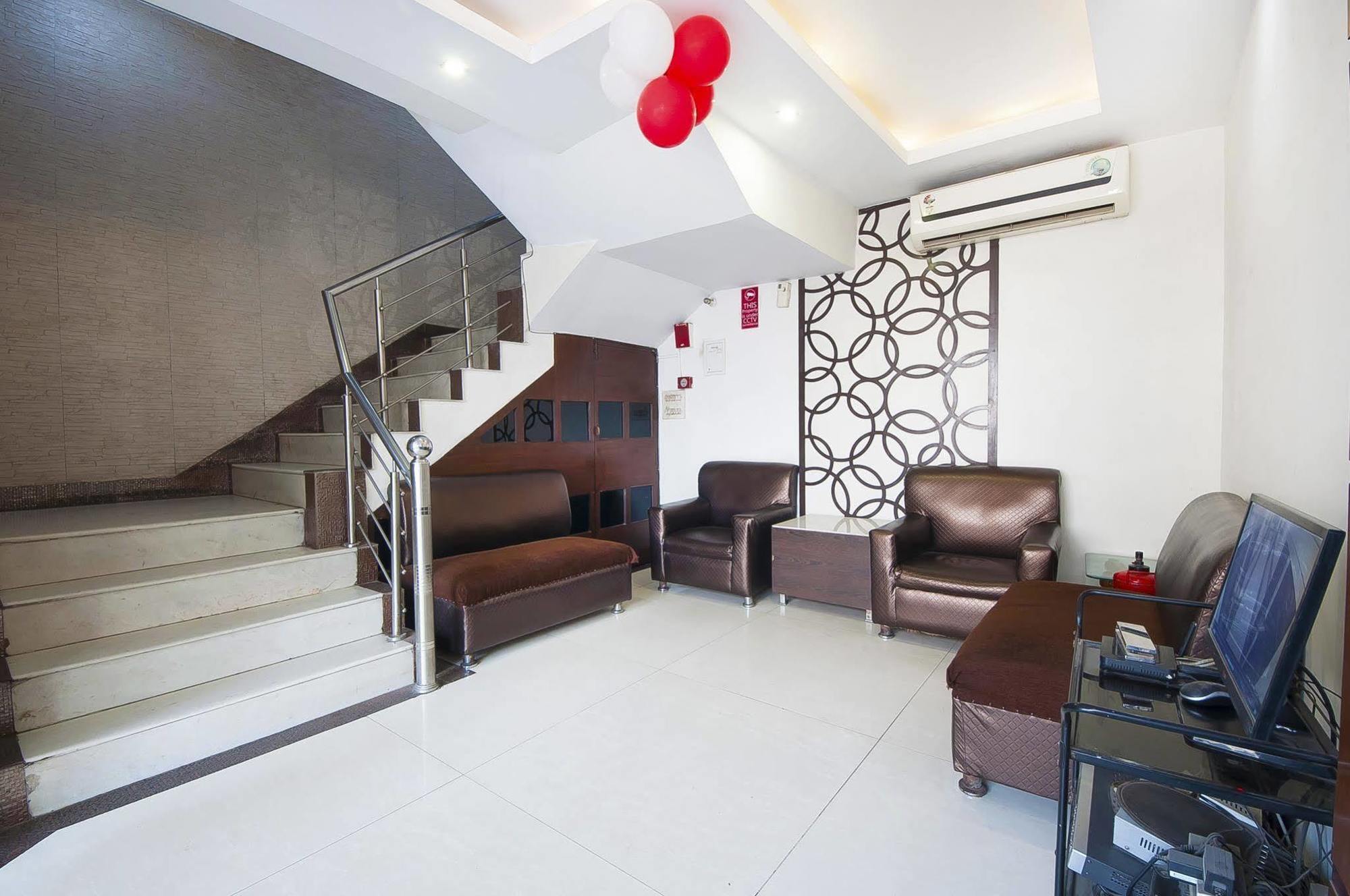 Treebo Mehar Castle Hotel Delhi  Exterior photo