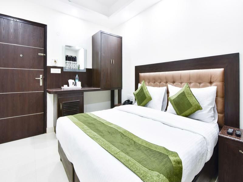 Treebo Mehar Castle Hotel Delhi  Exterior photo