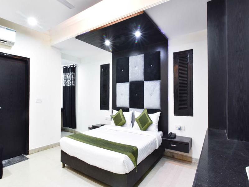 Treebo Mehar Castle Hotel Delhi  Exterior photo
